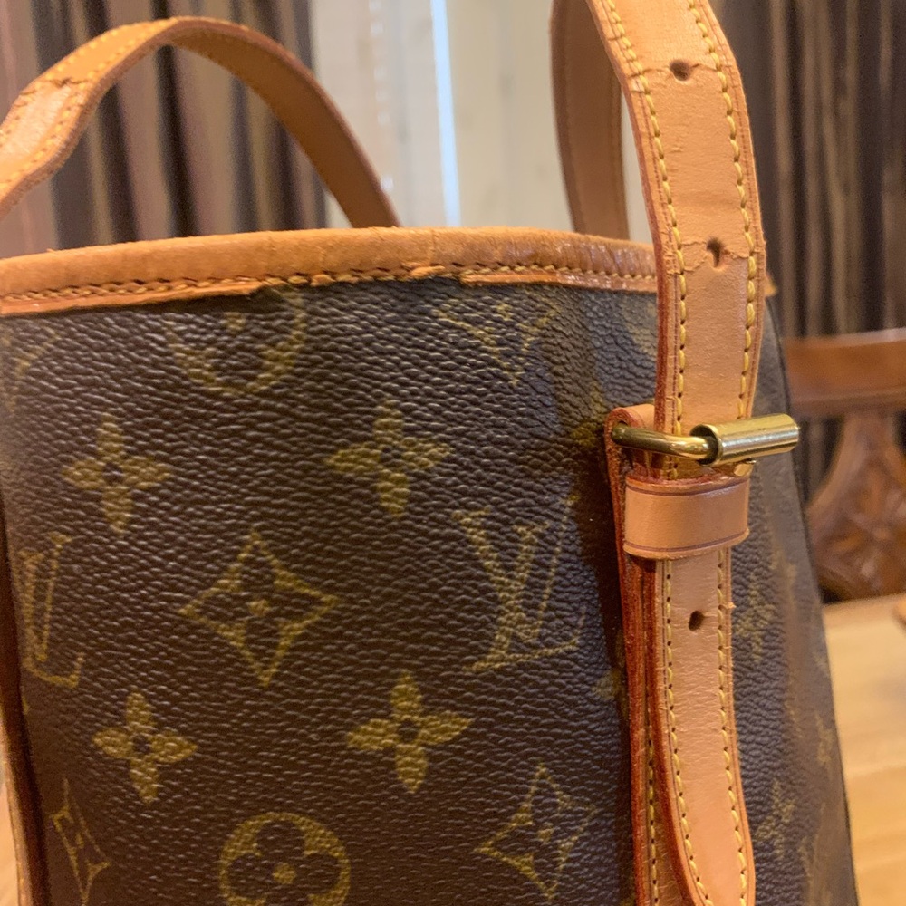 Louis Vuitton authentic monogram, GM bucket bag - Picture 9 of 16